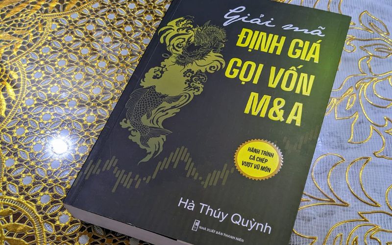 Ưu tiên chọn mua sách có nội dung chuyên sâu từ tác giả uy tín