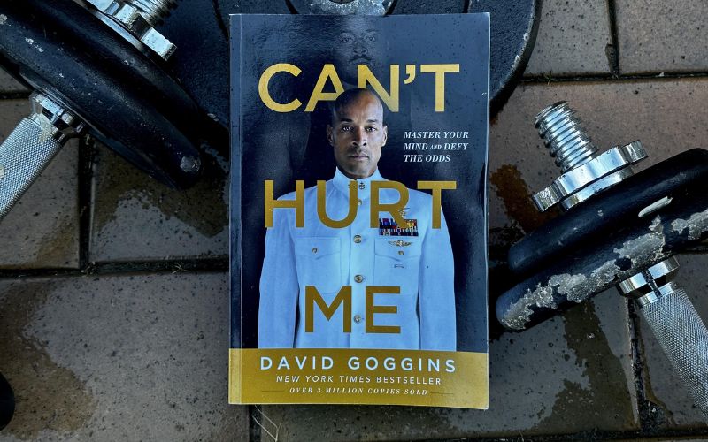 Can’t Hurt Me thể hiện sự nỗ lực về thể xác và tinh thần mạnh mẽ