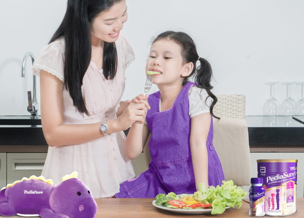 Sữa Pediasure hỗ trợ giúp trẻ phát triển trí não và thị giác