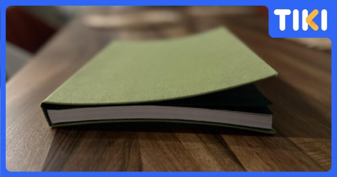 Cách làm phẳng bìa sách bị cong nhăn: 3 mẹo hiệu quả nhanh chóng