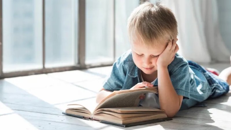 Giai đoạn 0 - 6 tuổi: Biến sách thành người bạn thân