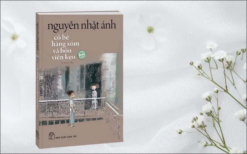 Nguyễn Nhật Ánh sử dụng giọng văn nhẹ nhàng, trong trẻo kết hợp với sự hóm hỉnh của trẻ thơ