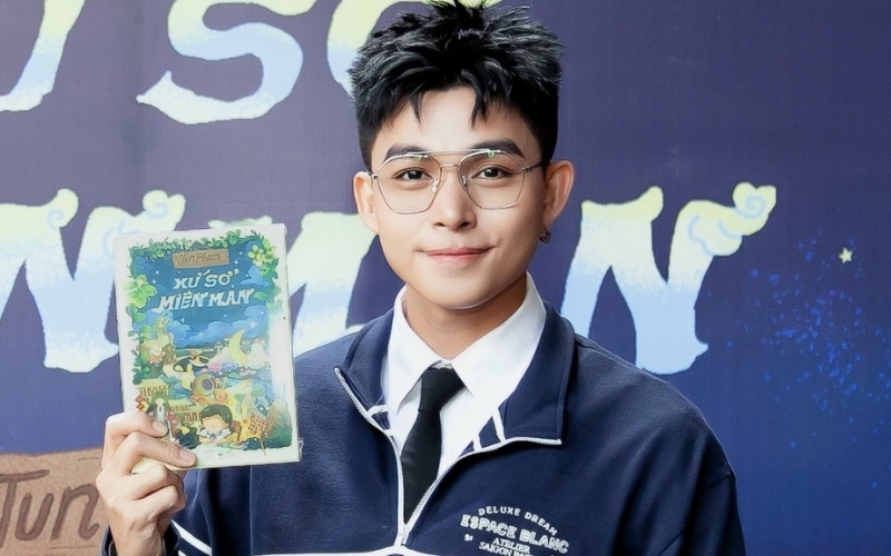 Jun Phạm mang đến phong cách viết nhẹ nhàng, chữa lành và chan chứa năng lượng tích cực
