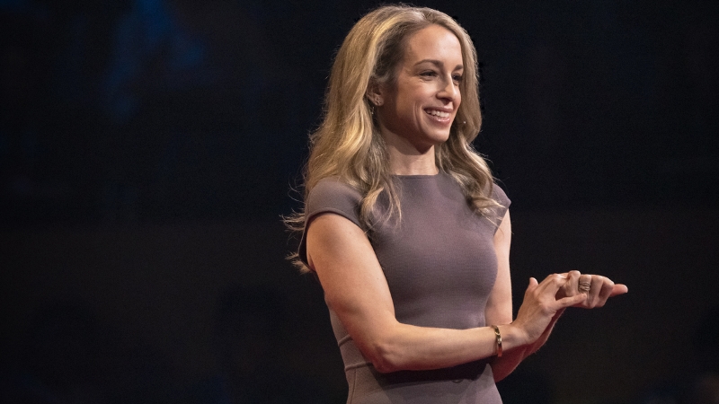 Tiến sĩ Becky Kennedy là một nhà tâm lý học lâm sàng uy tín