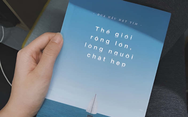 "Lòng người chật hẹp” mà sách nhắc đến là một phản xạ tự vệ sau tổn thương