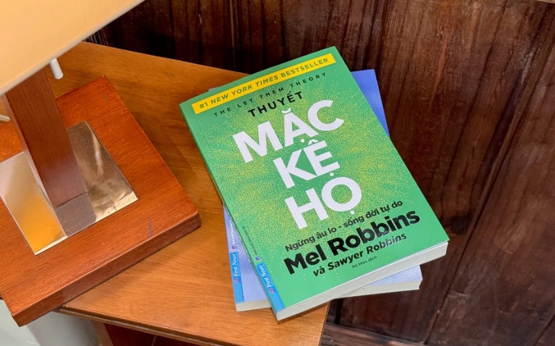 Bìa sách Thuyết mặc kệ họ