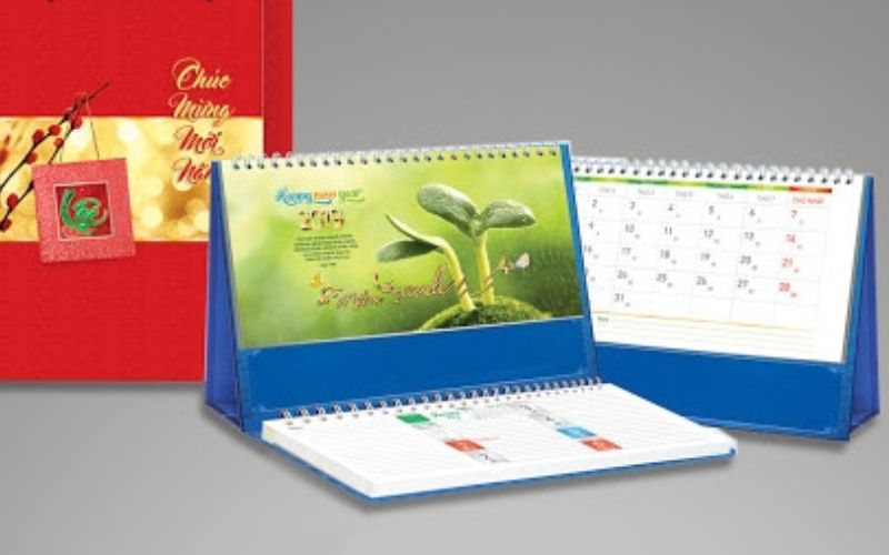 Ưu tiên về chất liệu và thiết kế mẫu lịch khi làm quà tặng