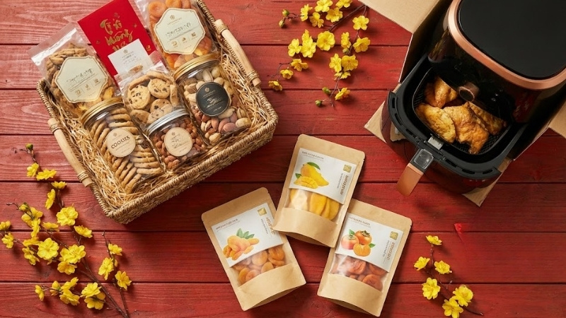 Mua trước 4–6 tuần phù hợp cho đồ khô, quà biếu và nhu yếu phẩm