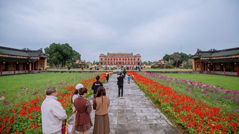 Vẻ đẹp trầm mặc và cổ kính của cố đô Huế vào dịp tết nguyên đán.