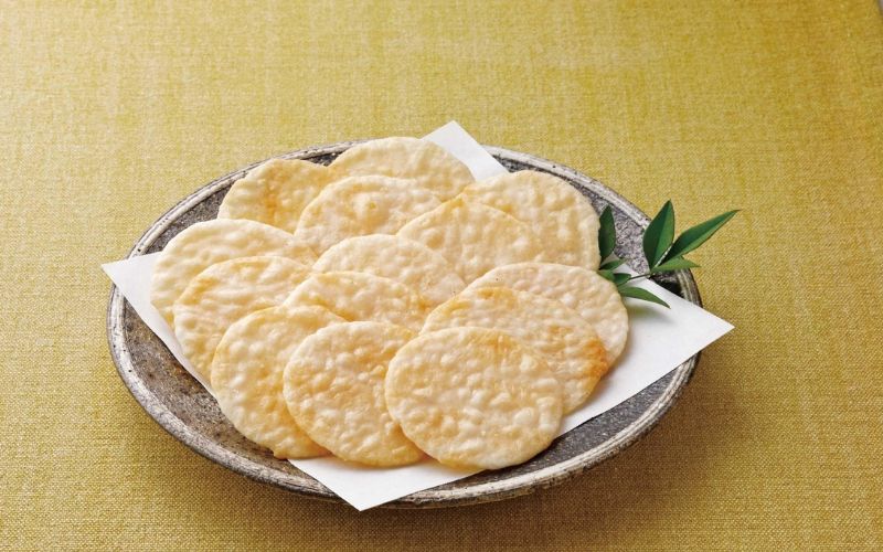 Một đơn vị bánh gạo như vậy cung cấp khoảng 35 calo