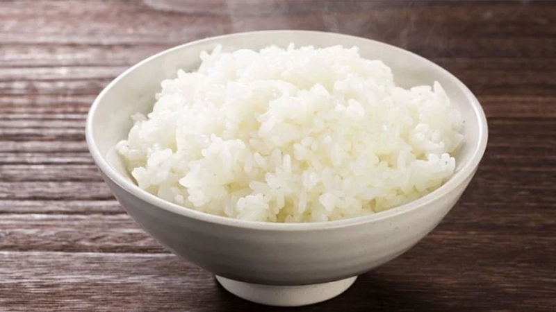 Thành phần dinh dưỡng trong 100g cơm trắng