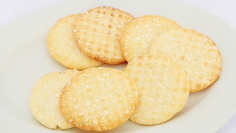 Một cái bánh gạo One One thông thường cung cấp khoảng 35 calo