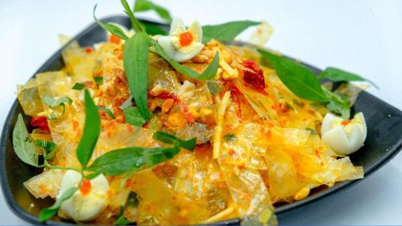 Bánh tráng trộn và các loại topping