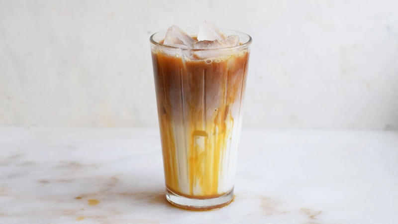 Hiểu rõ từng thành phần cấu tạo nên ly cà phê giúp người dùng kiểm soát năng lượng