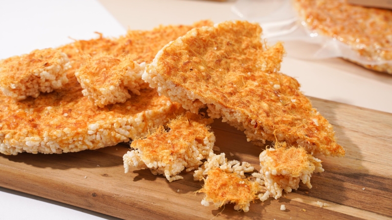 Cơm cháy chứa 350 - 531 calo/100g