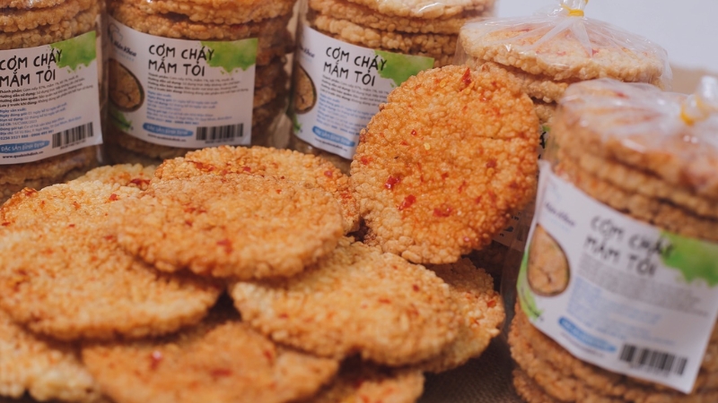 Lạm dụng cơm cháy cũng tiềm ẩn một số nguy cơ đối với sức khỏe