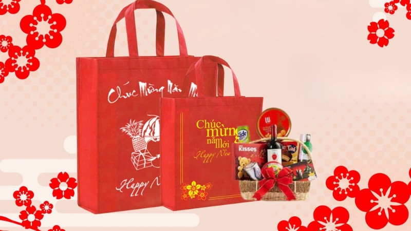 Túi vải canvas làm túi đựng quà tết vừa thân thiện môi trường vừa đẹp