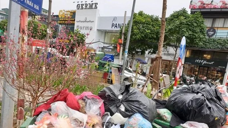 Sự gia tăng rác thải nhựa và túi nilon trong kỳ nghỉ Tết