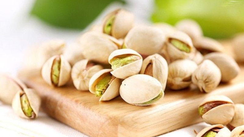 Giá trị dinh dưỡng trong 100g hạt dẻ cười