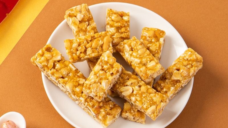 Kẹo lạc là loại kẹo chứa nhiều thành phần dinh dưỡng 