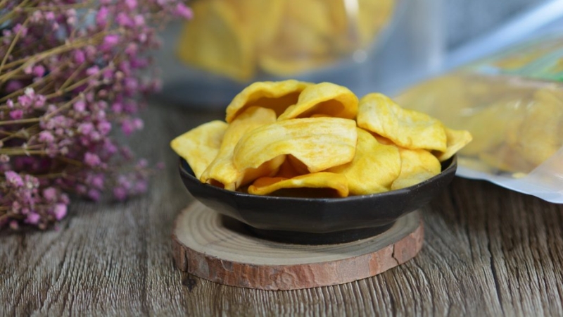 Mít sấy dẻo nguyên vị (không đường) thường là lựa chọn tốt hơn