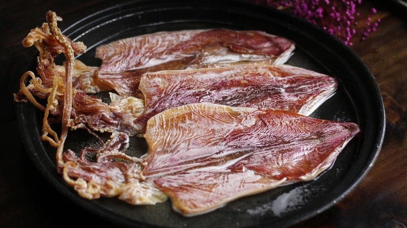 Lượng calo trong 100g mực khô nướng