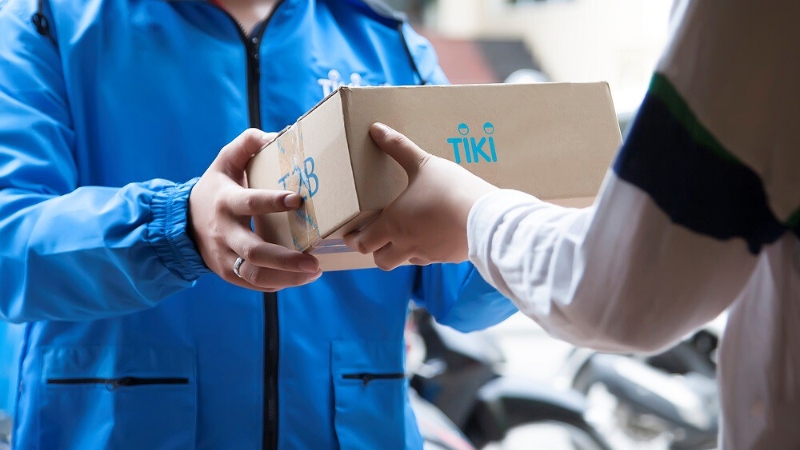 Mua sách chính hãng tại Tiki