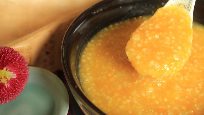 Cháo hạt kê bí đỏ