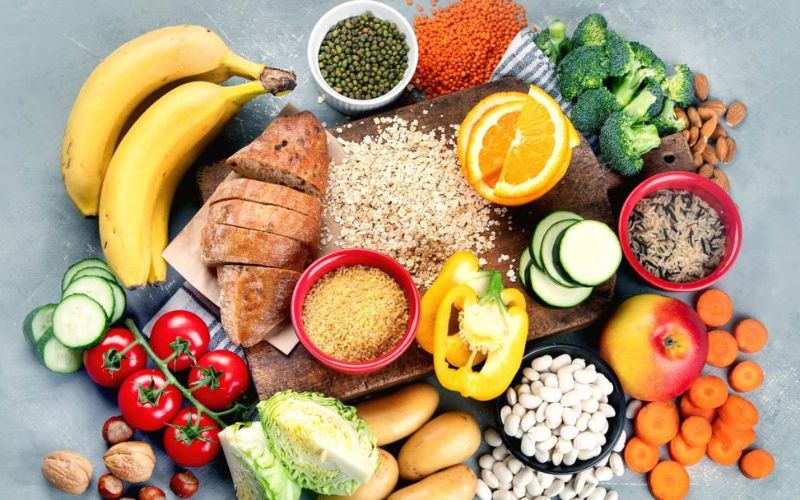 Nhóm chất không sinh năng lượng gồm có vitamin, khoáng chất