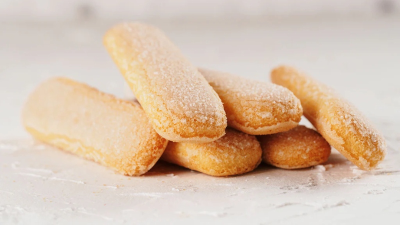 Bánh quy Savoiardi (Ladyfingers) - Một trong các thành phần chính của tiramisu