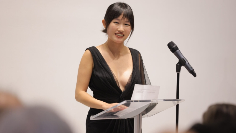 R. F. Kuang (Rebecca F. Kuang) là nữ nhà văn trẻ nổi bật của văn học đương đại