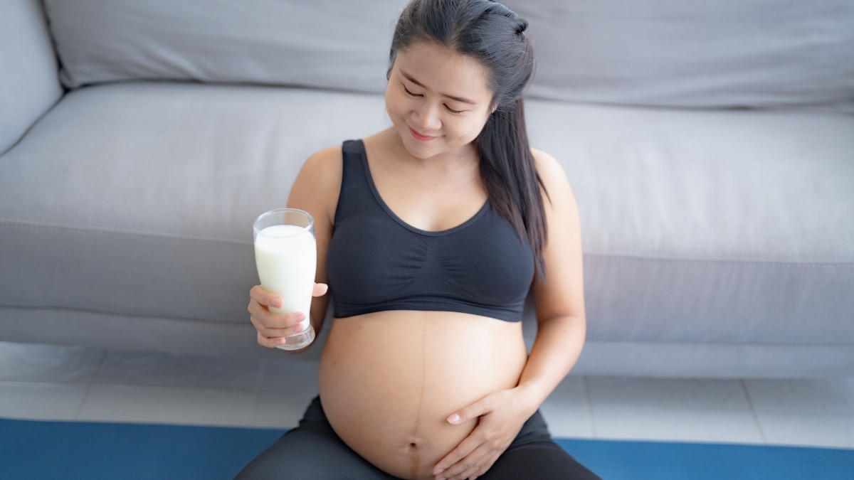 Nên uống sau bữa ăn chính từ 1 - 2 giờ hoặc trước khi đi ngủ vào buổi tối