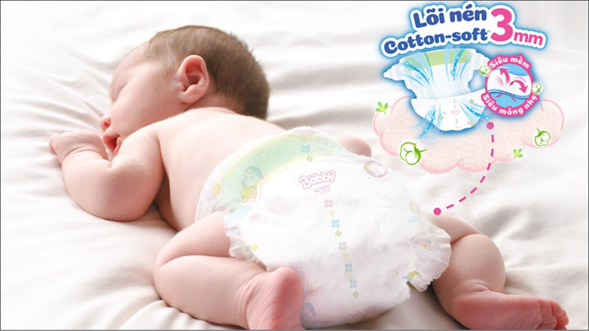Tã đúng size có phần eo ôm vừa, không hằn sâu