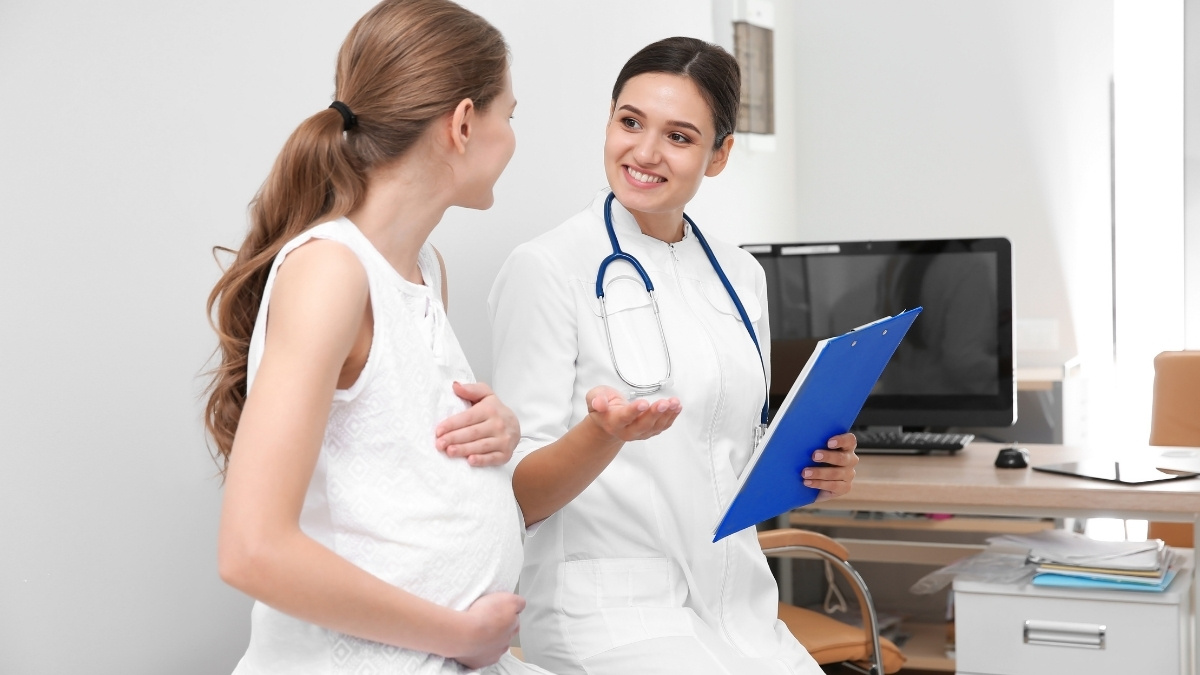 Tham khảo trực tiếp ý kiến của bác sĩ sản khoa hoặc chuyên gia dinh dưỡng