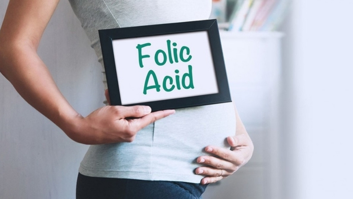 Sữa không chỉ cung cấp canxi và protein, mà còn bổ sung axit folic, vitamin,...