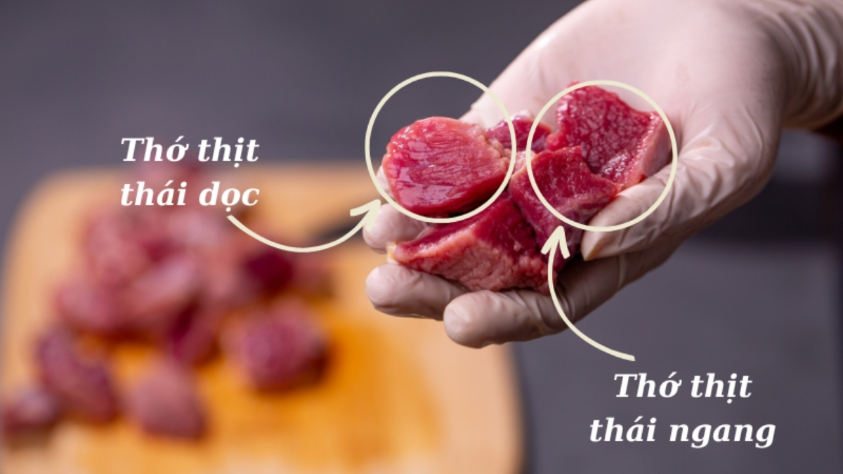 Việc xác định đúng thớ thịt cần sự quan sát tỉ mỉ trước khi đặt dao.