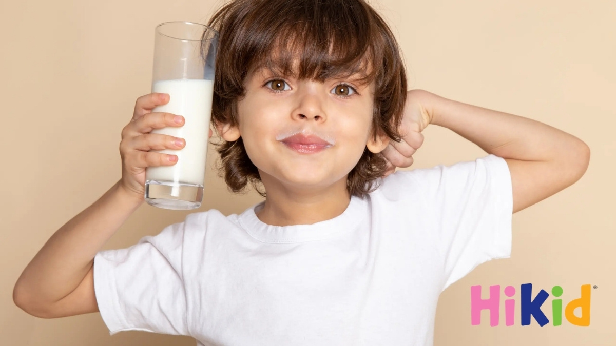 Sữa mới pha nên cho trẻ uống ngay khi còn ấm
