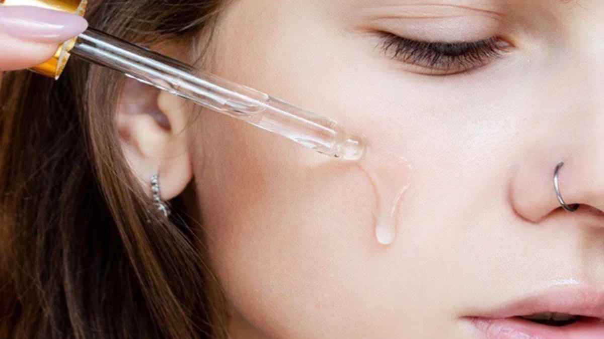 Thứ tự sử dụng serum có thể thay đổi tùy theo kết cấu sản phẩm