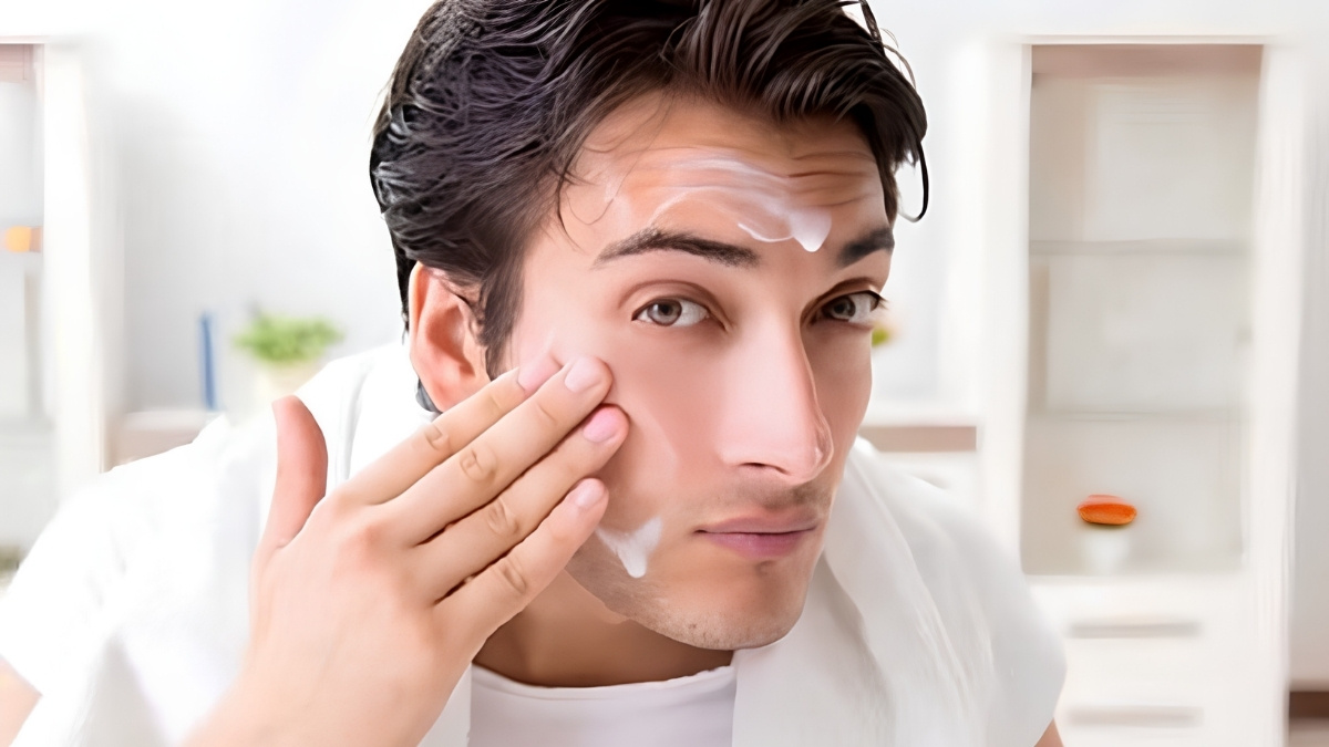 Không nên lạm dụng sữa rửa mặt chứa hạt scrub to