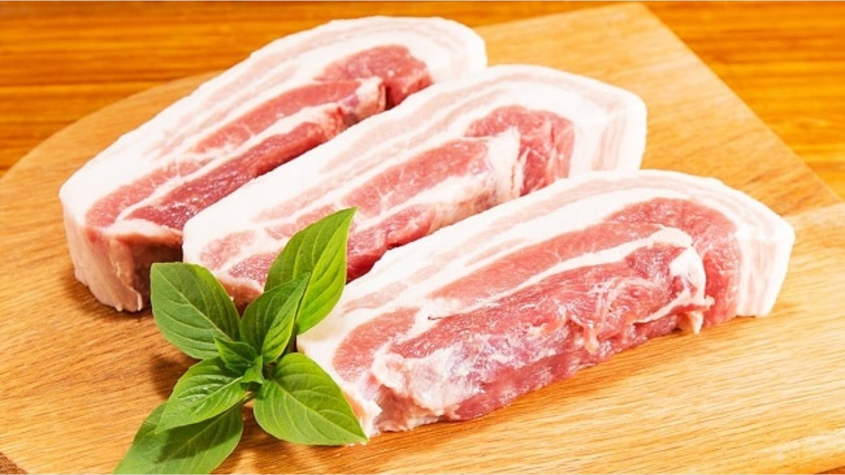Tỷ lệ nạc và mỡ quyết định trực tiếp đến độ ẩm của miếng thịt