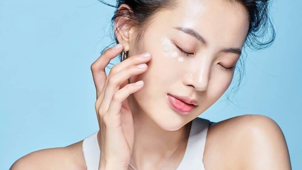 Đảm bảo lượng kem phù hợp và thoa đều lên các vùng da