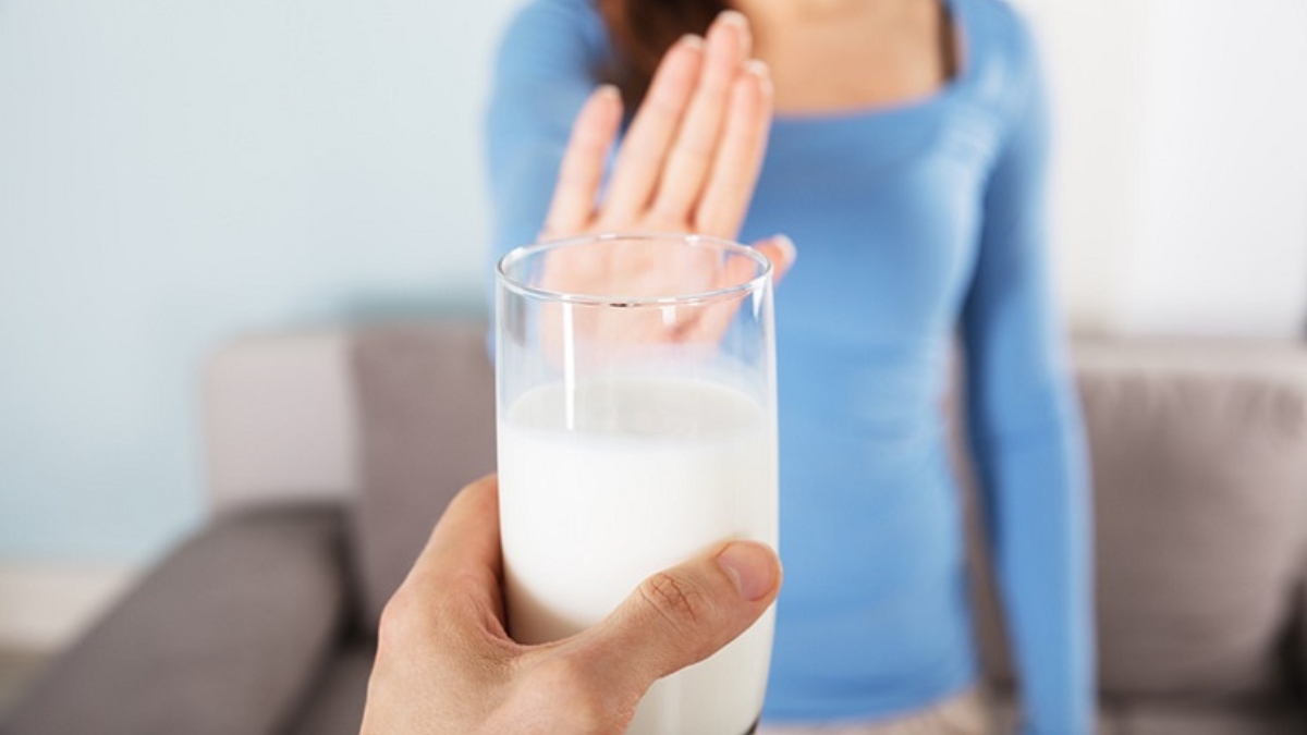 Người dị ứng đạm sữa bò không nên dùng sữa lactose free