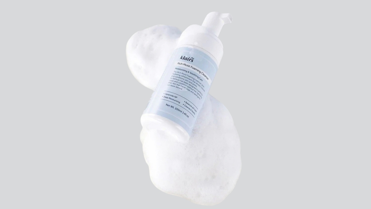 Klairs Rich Moist Foaming Cleanser