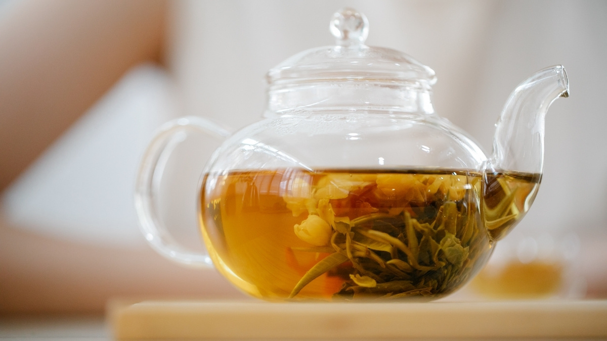 Nên thưởng trà cách bữa ăn chính ít nhất từ 1 - 2 giờ đồng hồ