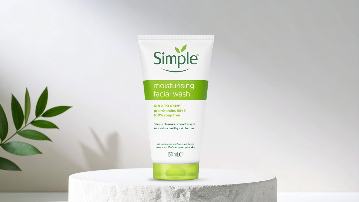 Simple Kind to Skin Moisturising Facial Wash