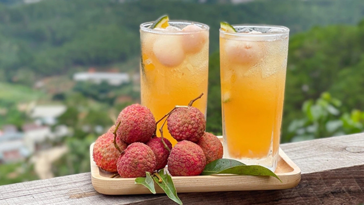 Làm trà vải cam sả