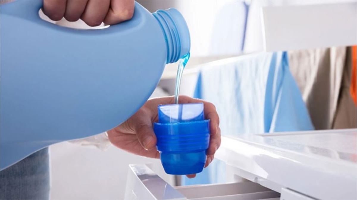 Kiểm tra nhãn sản phẩm và ưu tiên loại được thiết kế dành cho da nhạy cảm